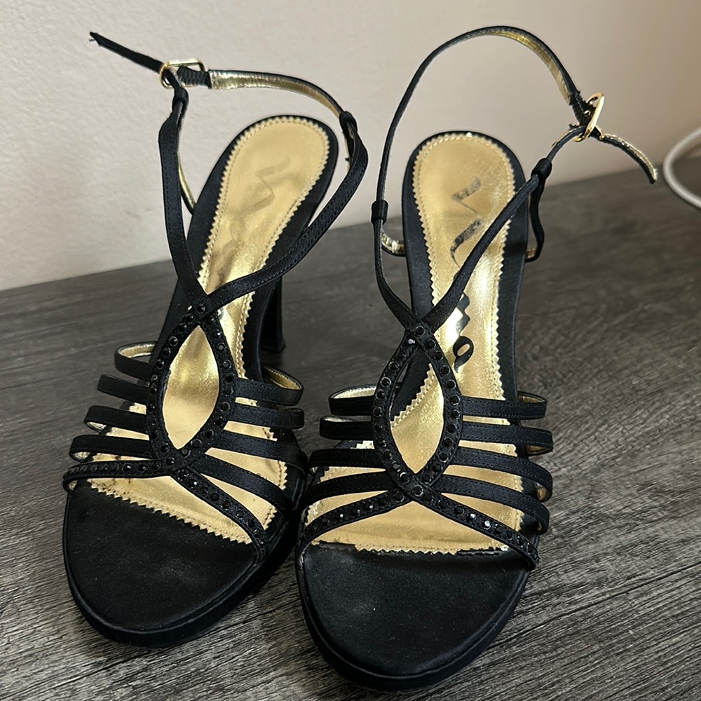 Nina women's size 7 open toe sandals high Heel  shoes black